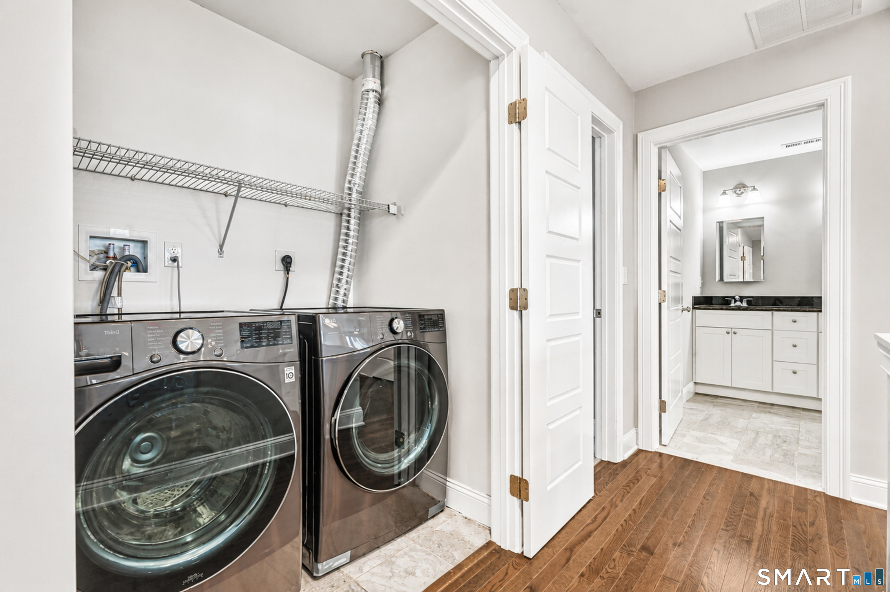 145 Mulholland Way North Haven CT 06473