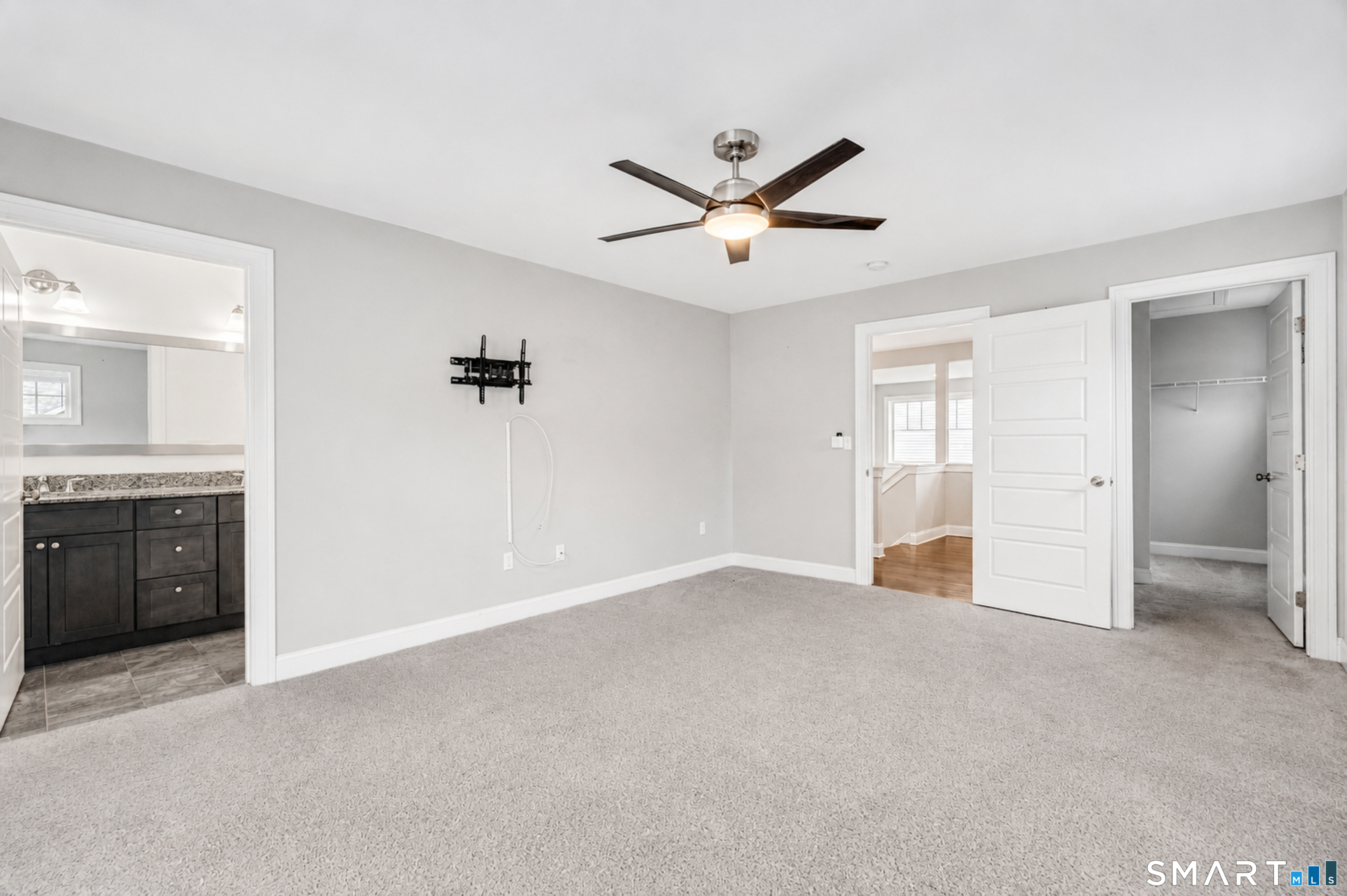145 Mulholland Way North Haven CT 06473