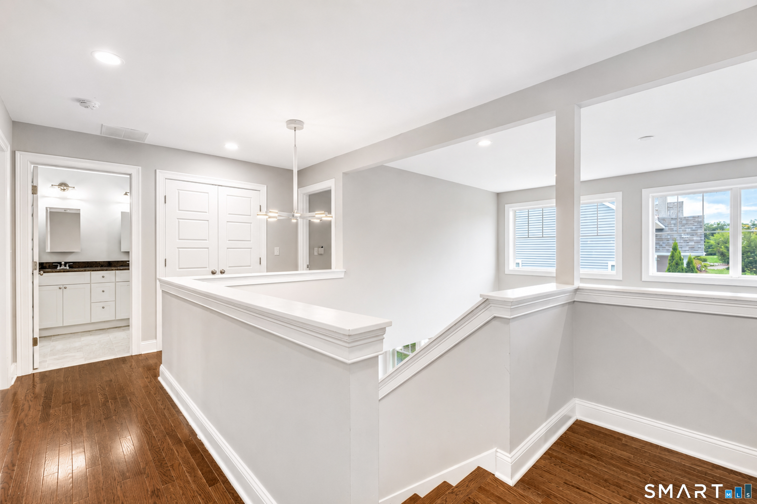 145 Mulholland Way North Haven CT 06473