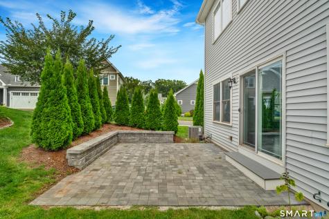 145 Mulholland Way North Haven CT 06473