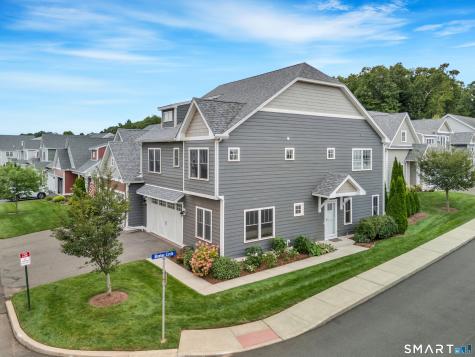 145 Mulholland Way North Haven CT 06473