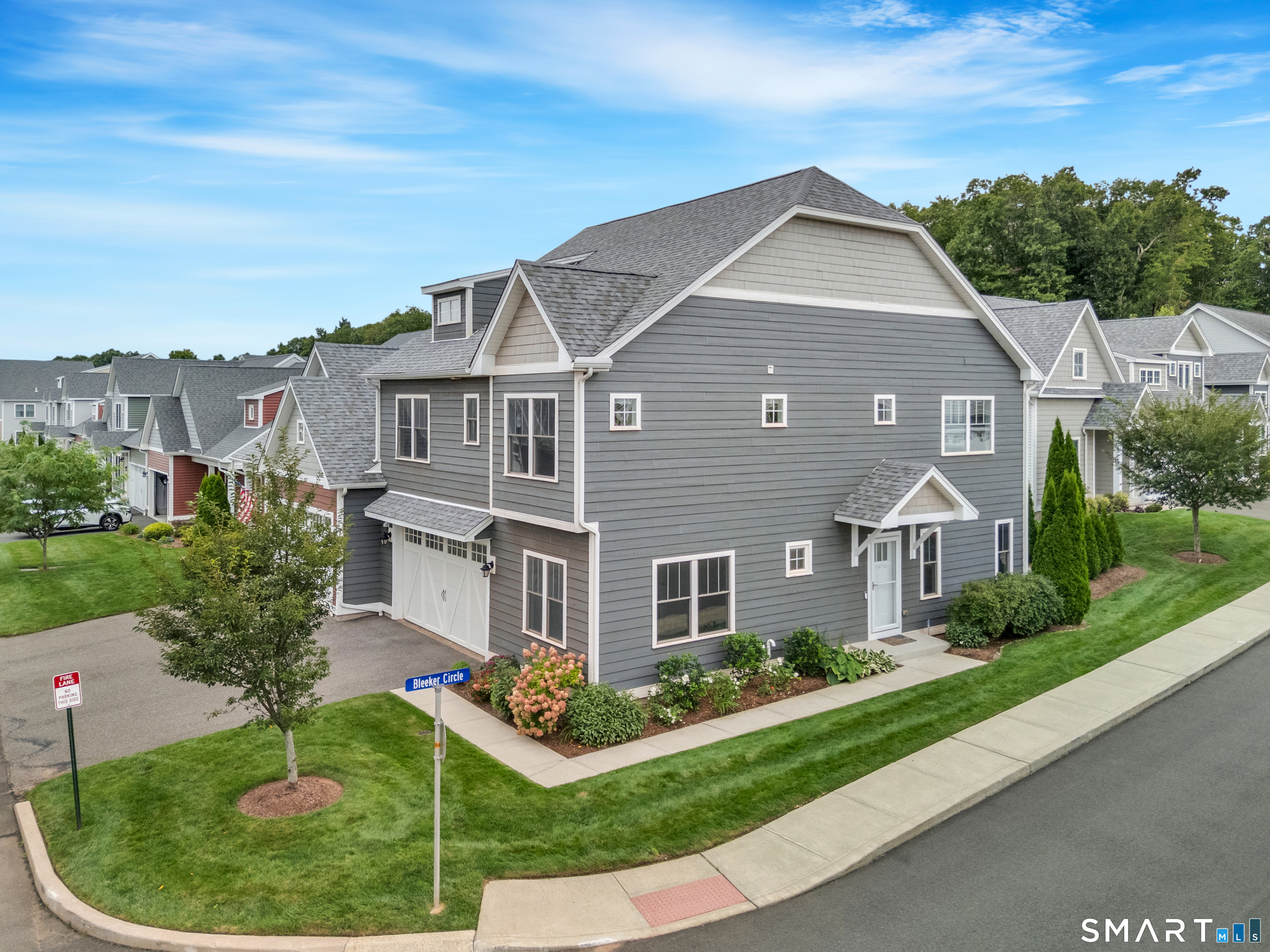 145 Mulholland Way North Haven CT 06473