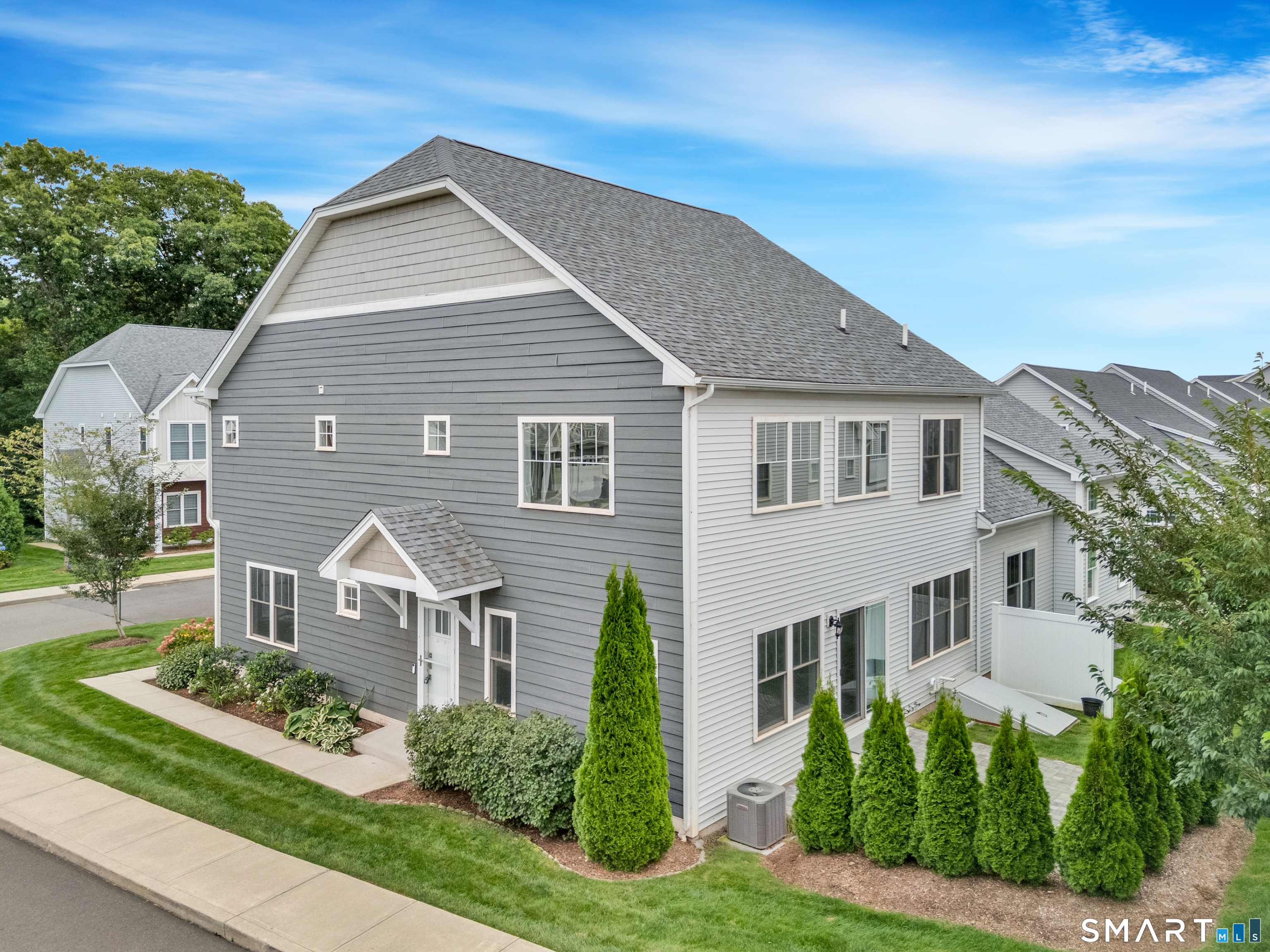 145 Mulholland Way North Haven CT 06473