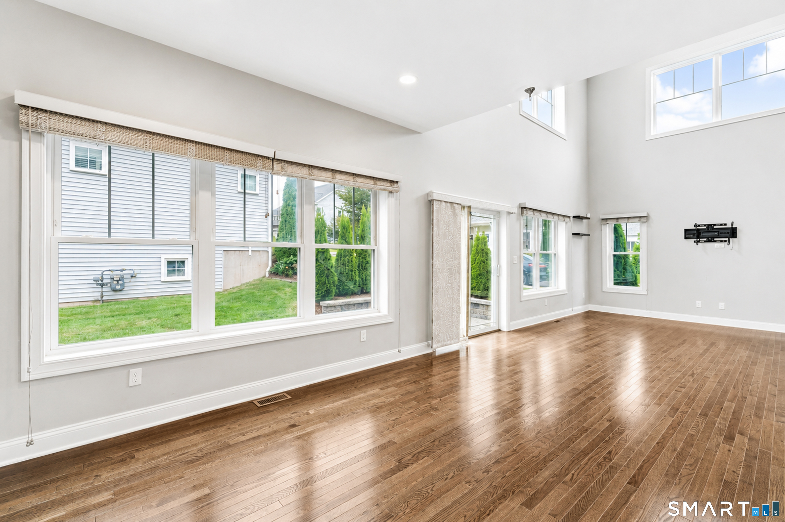 145 Mulholland Way North Haven CT 06473