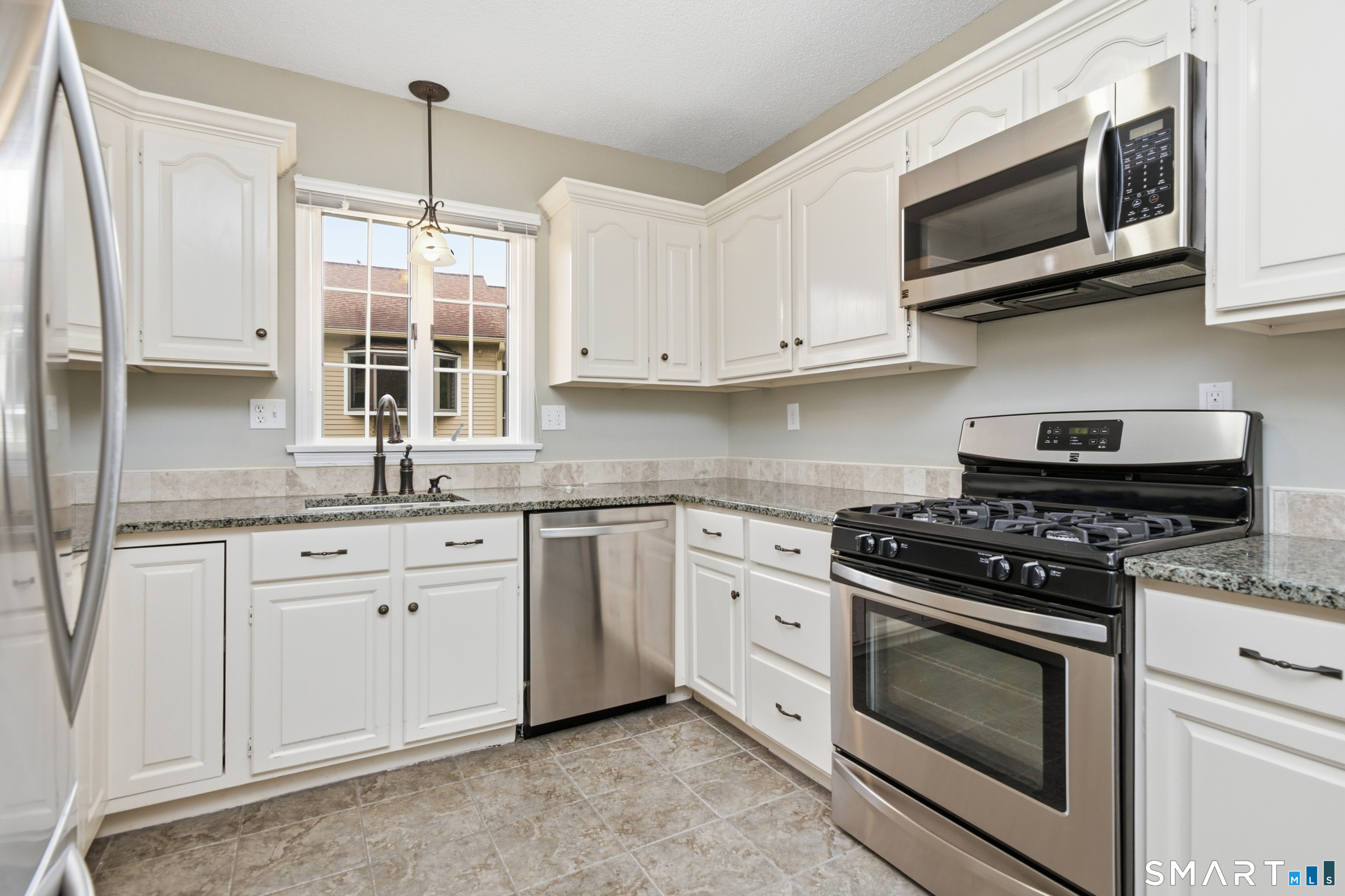 14 Rockhaven Drive Glastonbury CT 06033