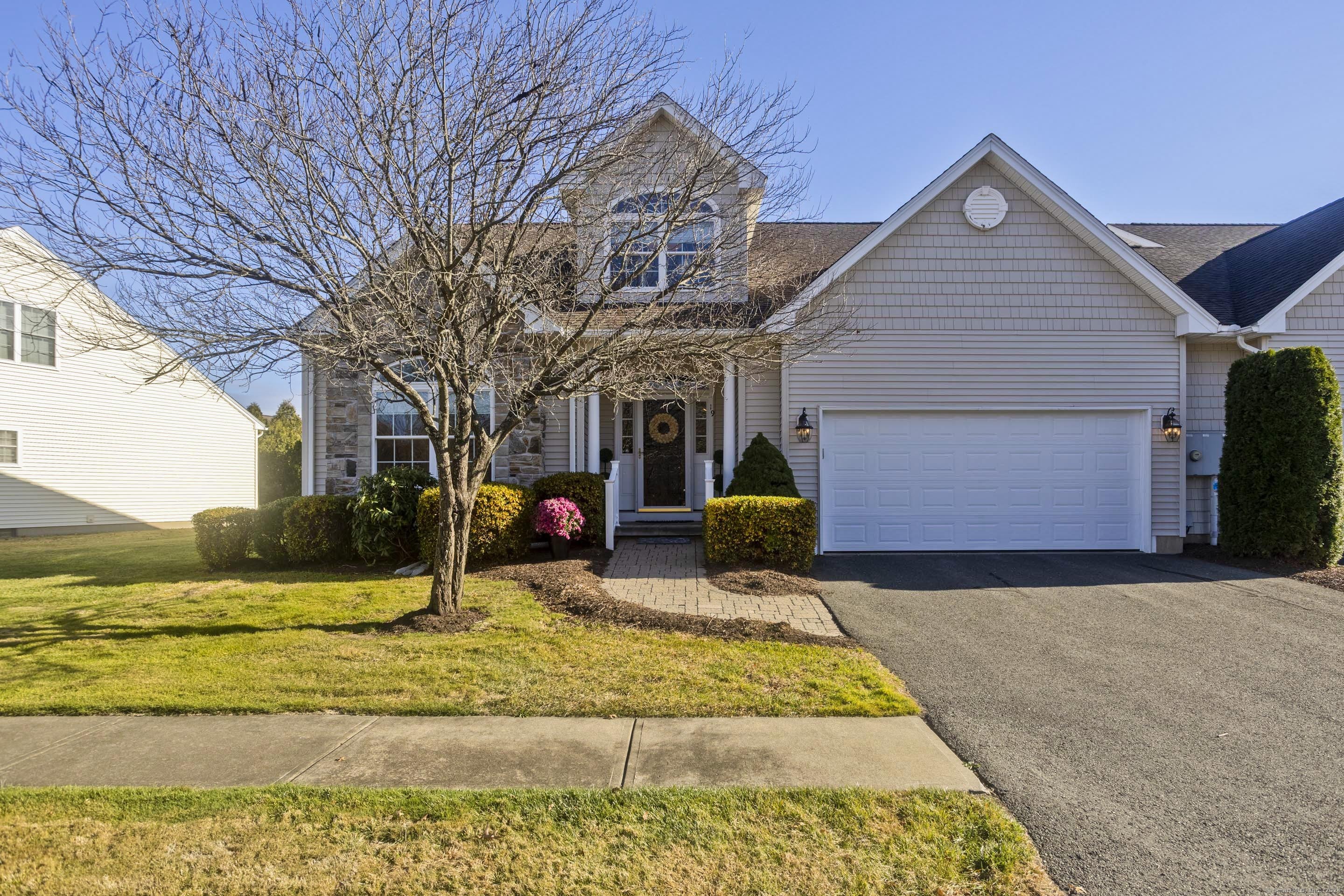 19 Green Briar Drive Suffield CT 06078