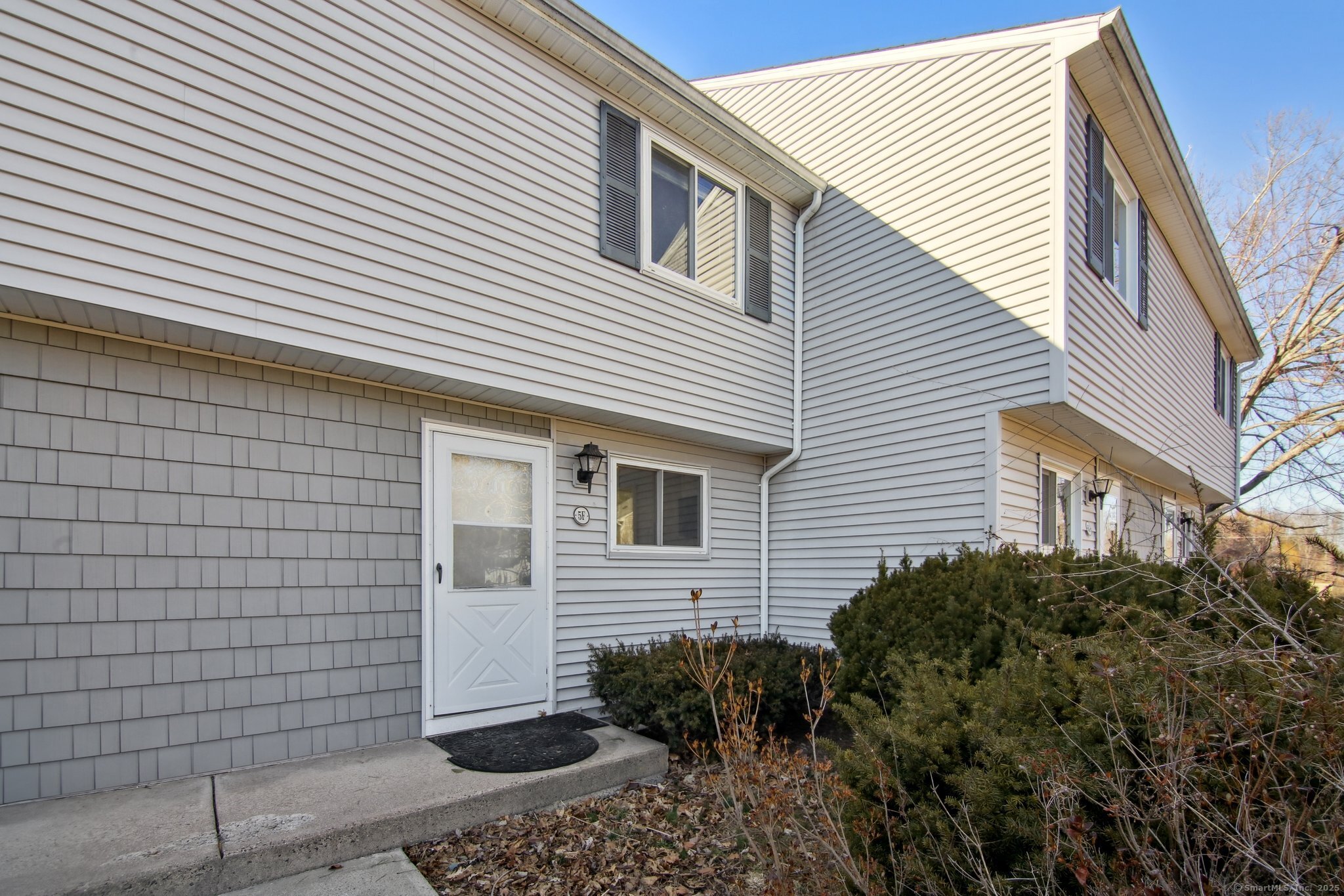 16 Seymour Road East Granby CT 06026