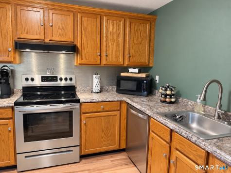 91 Heather Ridge Shelton CT 06484