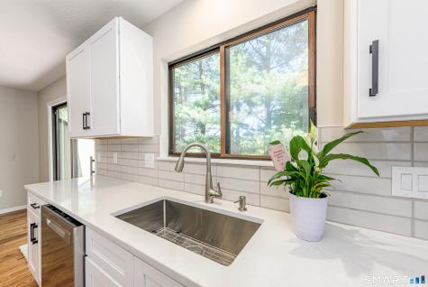 23 Sherman Lane Hamden CT 06514