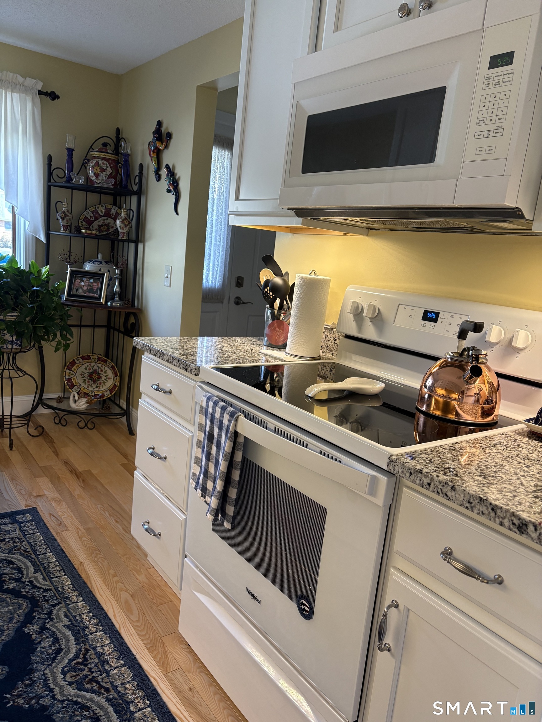32 Upper Pattagansett Road East Lyme CT 06357