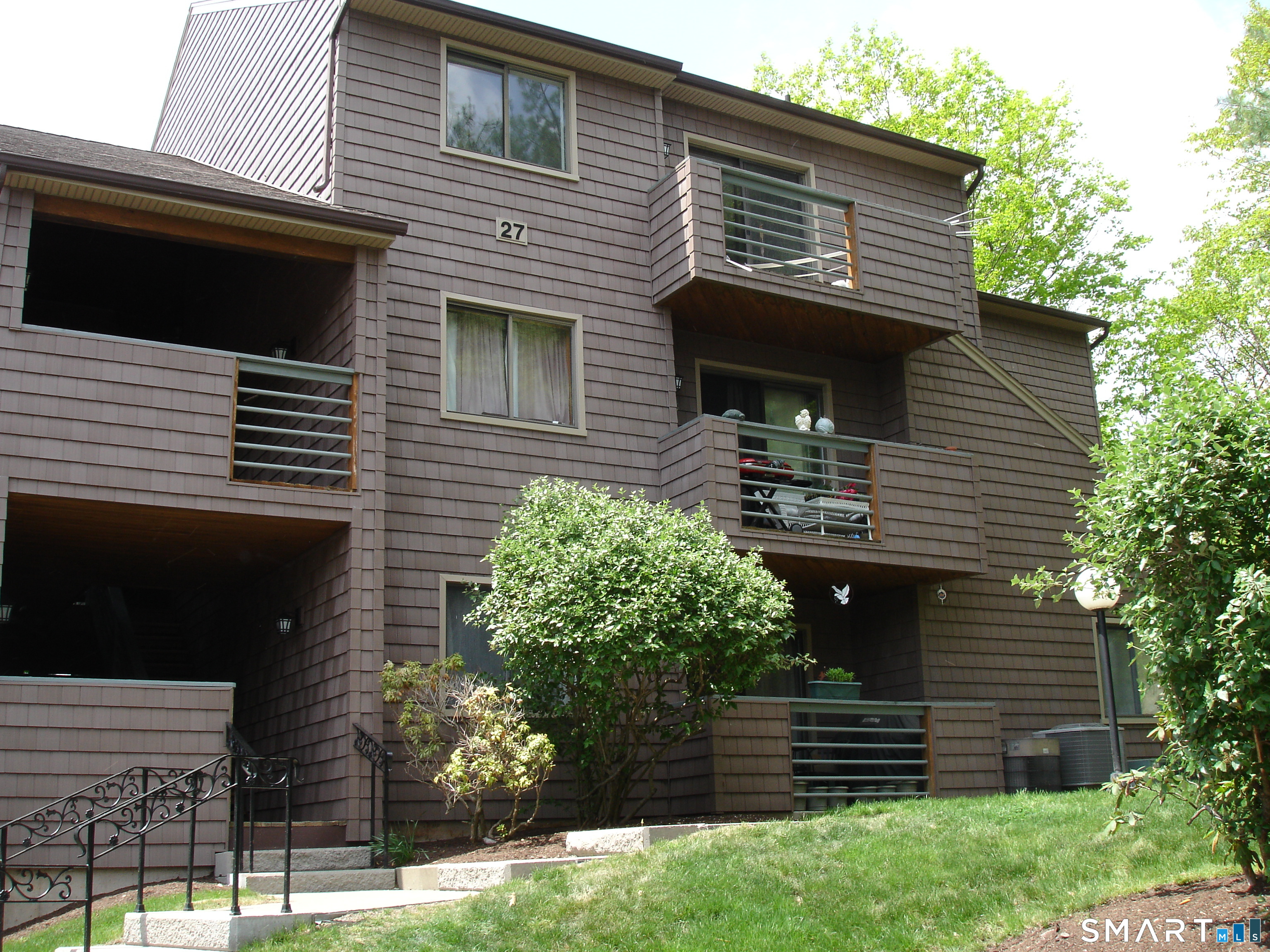 166 Old Brookfield Road Danbury CT 06811