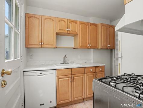 214 Sylvan Knoll Road Stamford CT 06902