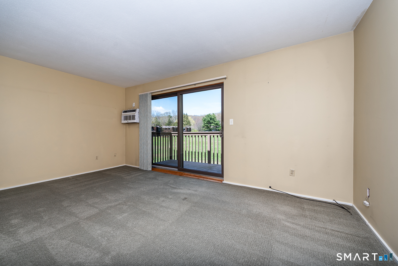 85 River Road Essex CT 06426
