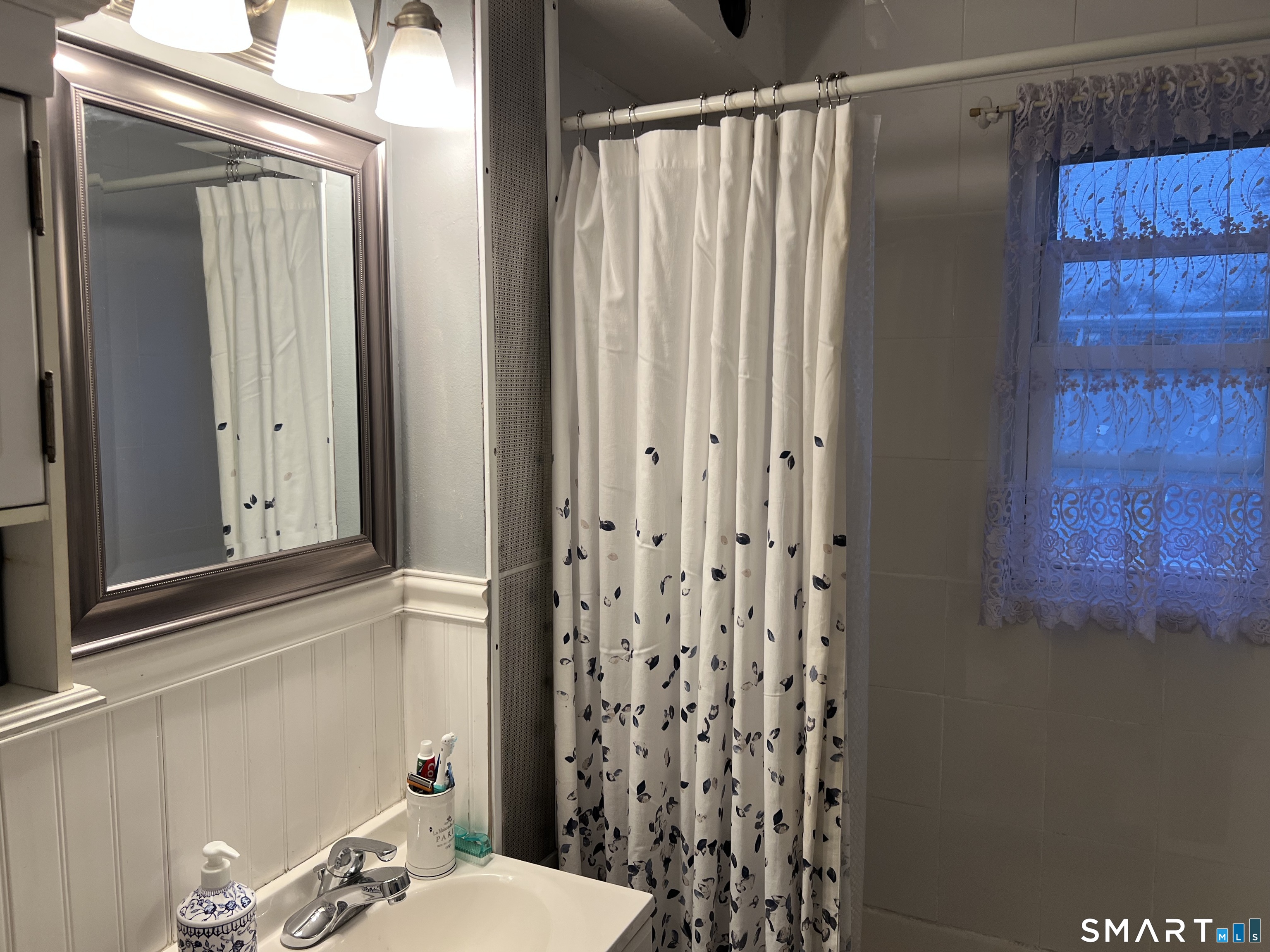 272 Court D, Bld 54 Court Bridgeport CT 06610