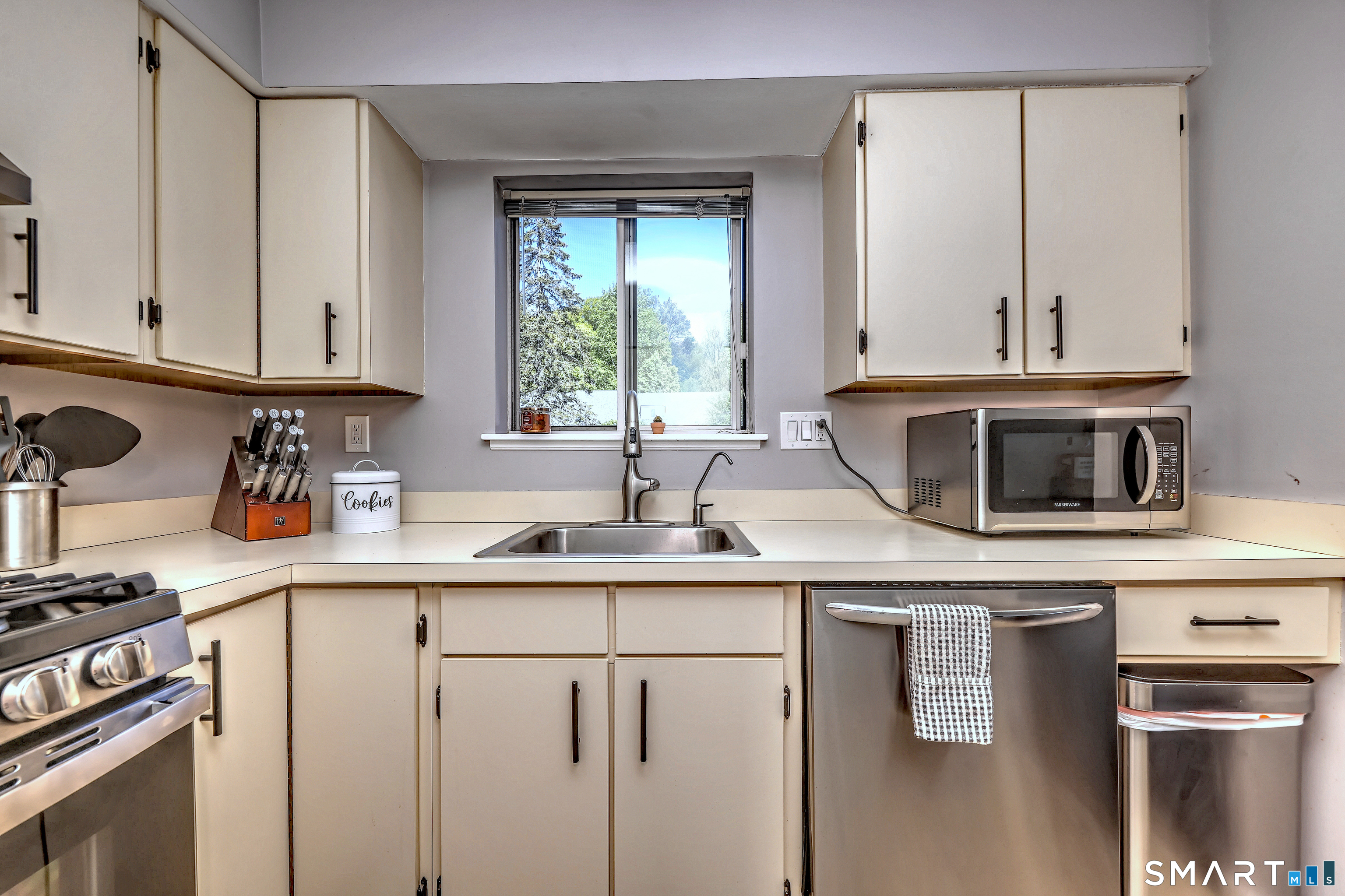 70 Country Place Shelton CT 06484