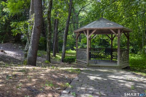 67 Perry Street Putnam CT 06260
