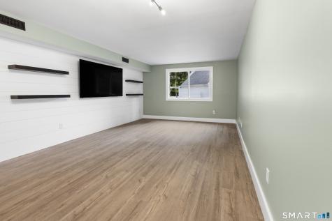 67 Perry Street Putnam CT 06260