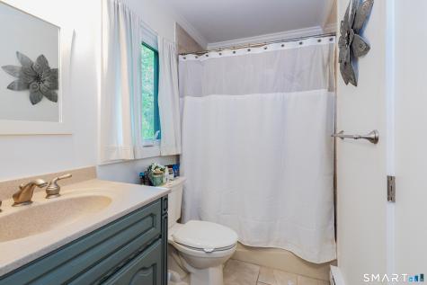20 Twin Oaks New Milford CT 06776