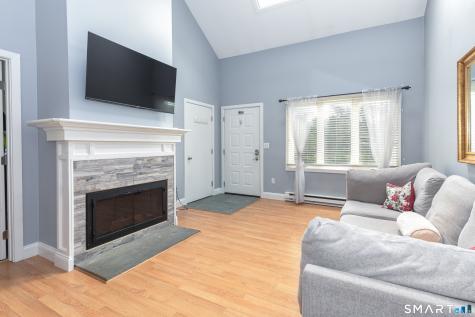 20 Twin Oaks New Milford CT 06776