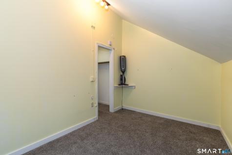 20 Twin Oaks New Milford CT 06776