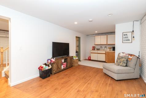 20 Twin Oaks New Milford CT 06776