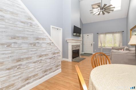 20 Twin Oaks New Milford CT 06776