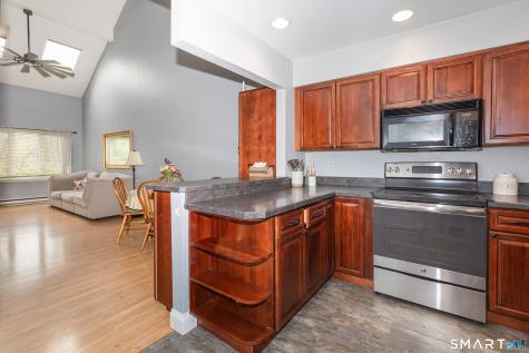 20 Twin Oaks New Milford CT 06776