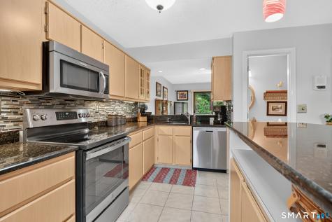 55 Apple Hill Newington CT 06111
