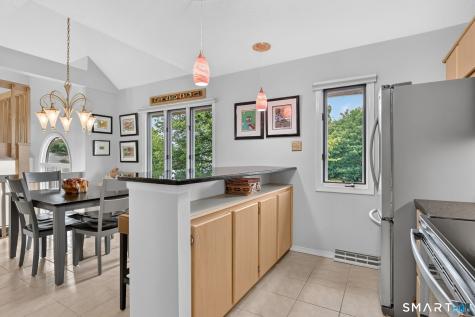 55 Apple Hill Newington CT 06111