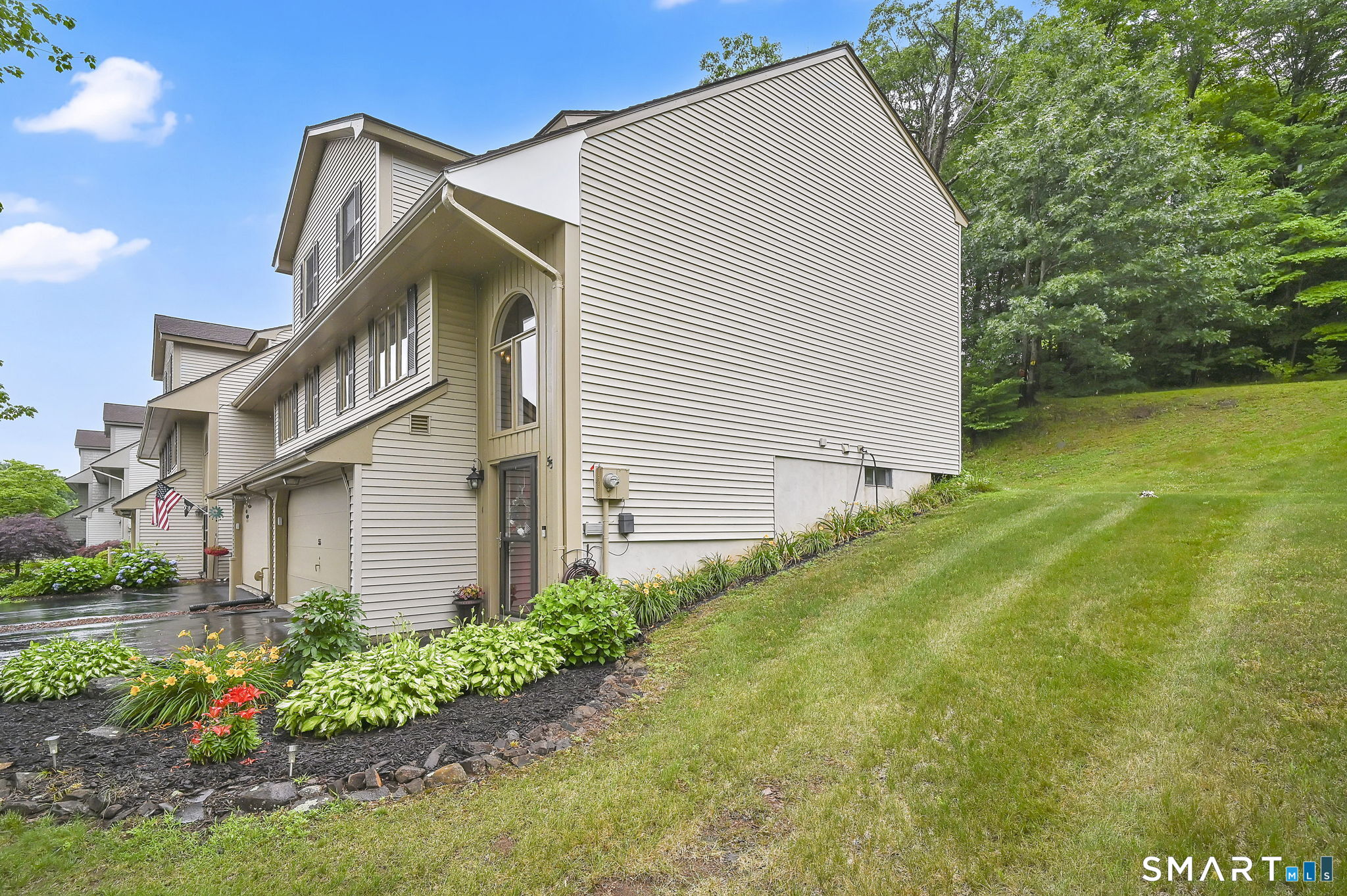 55 Apple Hill Newington CT 06111