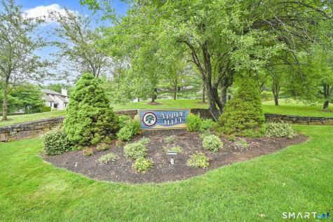 55 Apple Hill Newington CT 06111