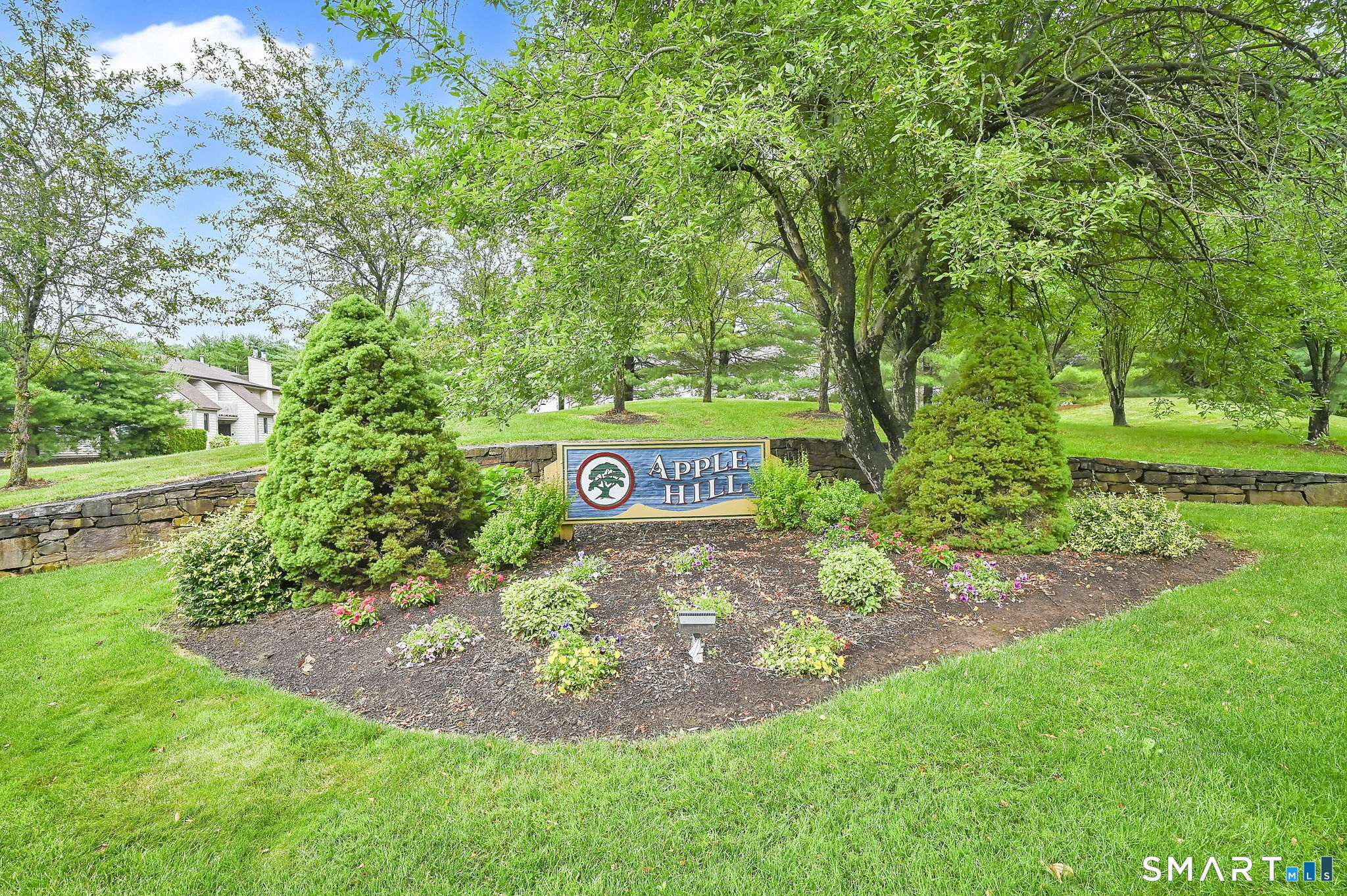 55 Apple Hill Newington CT 06111