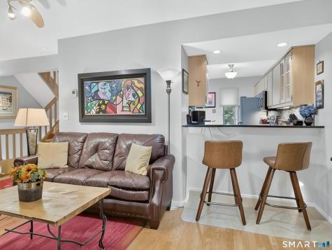 55 Apple Hill Newington CT 06111