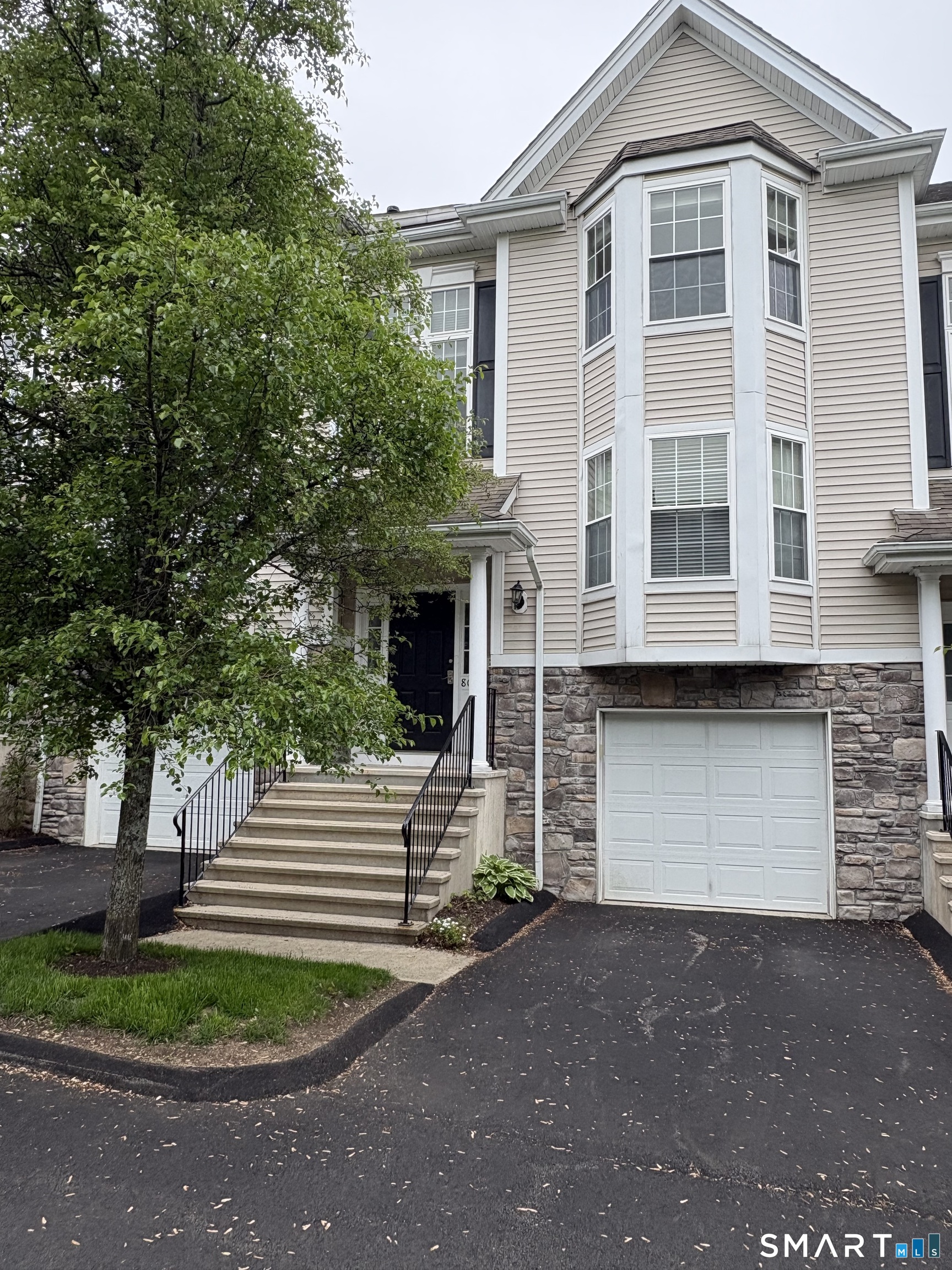 805 Sienna Drive Danbury CT 06810