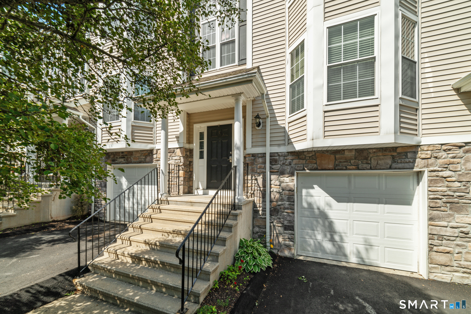 805 Sienna Drive Danbury CT 06810