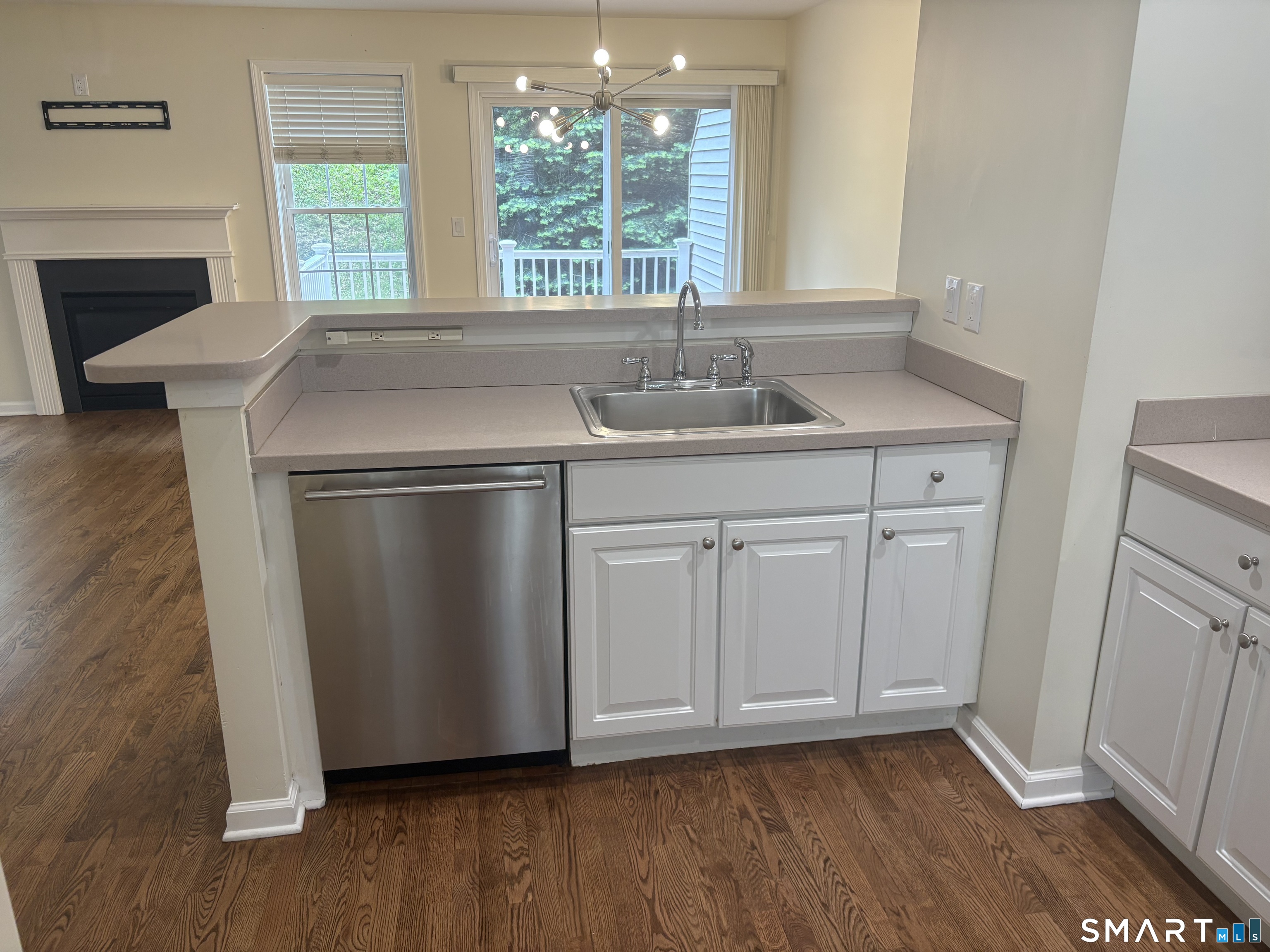 805 Sienna Drive Danbury CT 06810