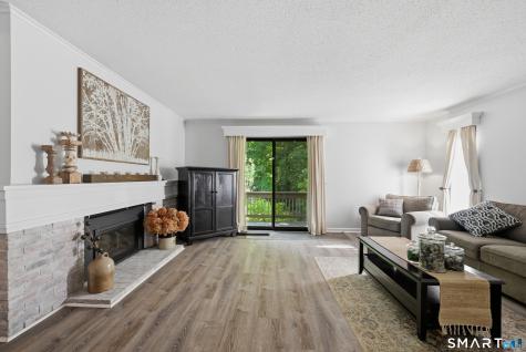 76 Heritage Village Southbury CT 06488