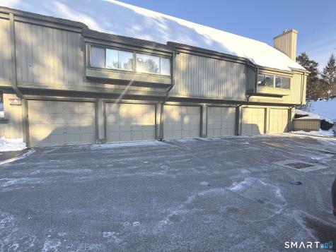 318 Heritage Village Southbury CT 06488