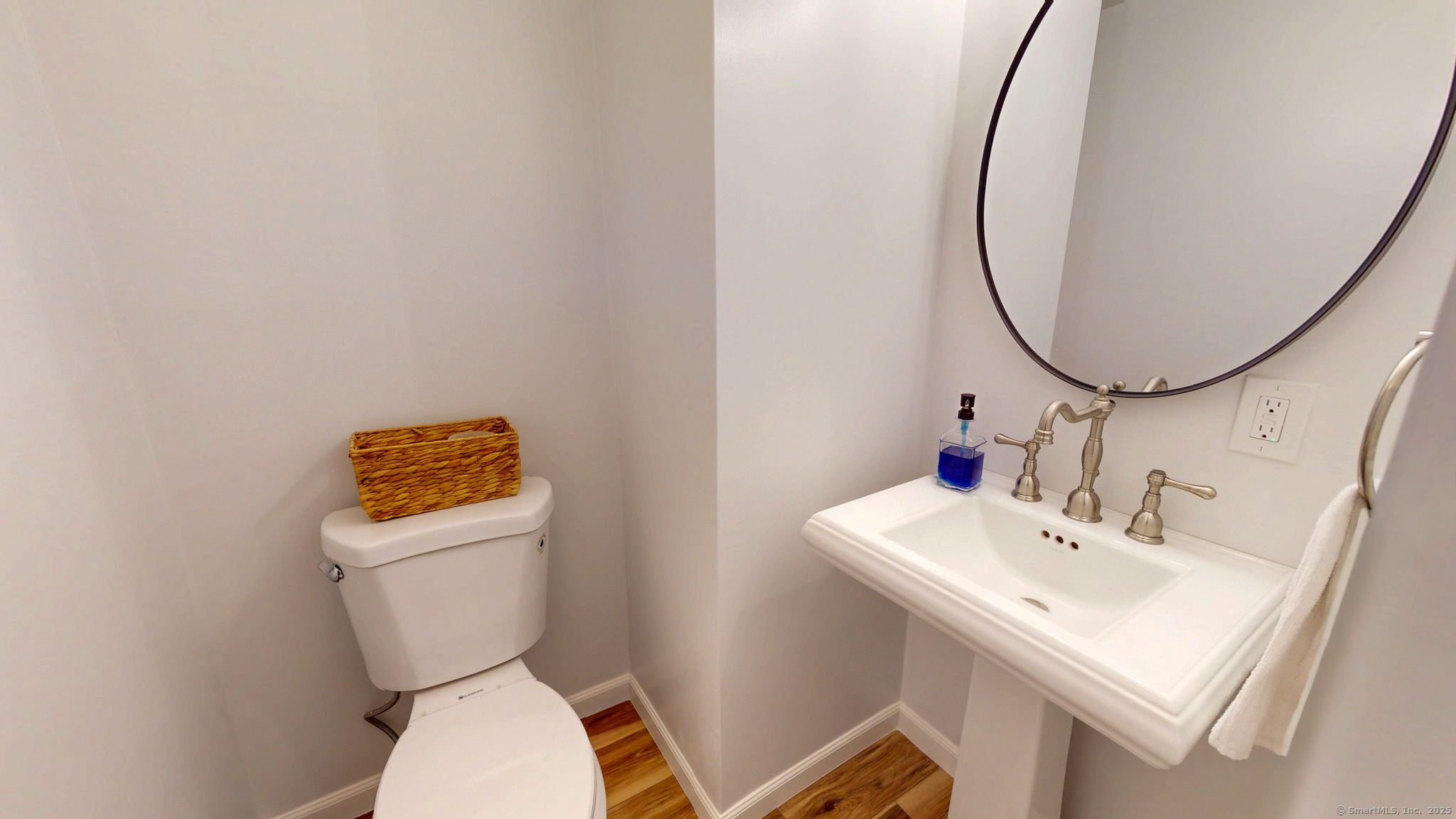 4 Lakeside Drive Ledyard CT 06339