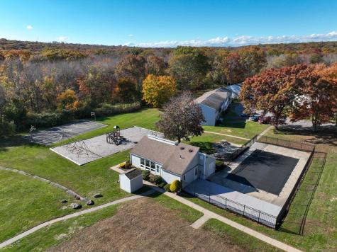 4 Lakeside Drive Ledyard CT 06339