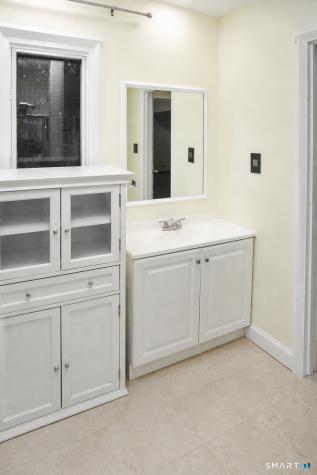 1 Talcott Glen Farmington CT 06032