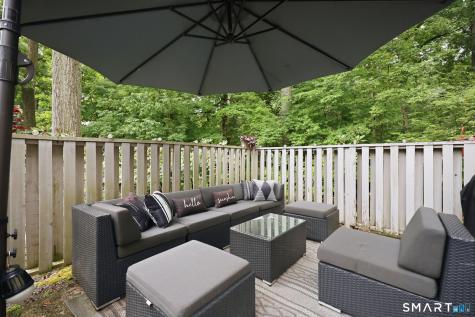 8 Staunton Court Farmington CT 06032
