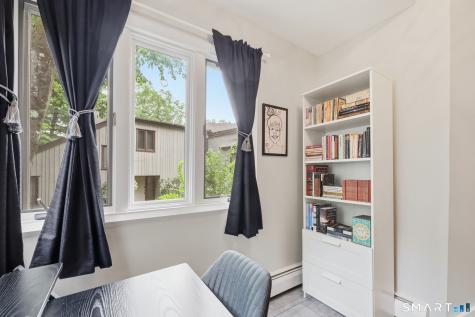 8 Staunton Court Farmington CT 06032