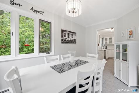 8 Staunton Court Farmington CT 06032