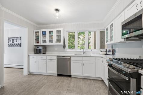 8 Staunton Court Farmington CT 06032