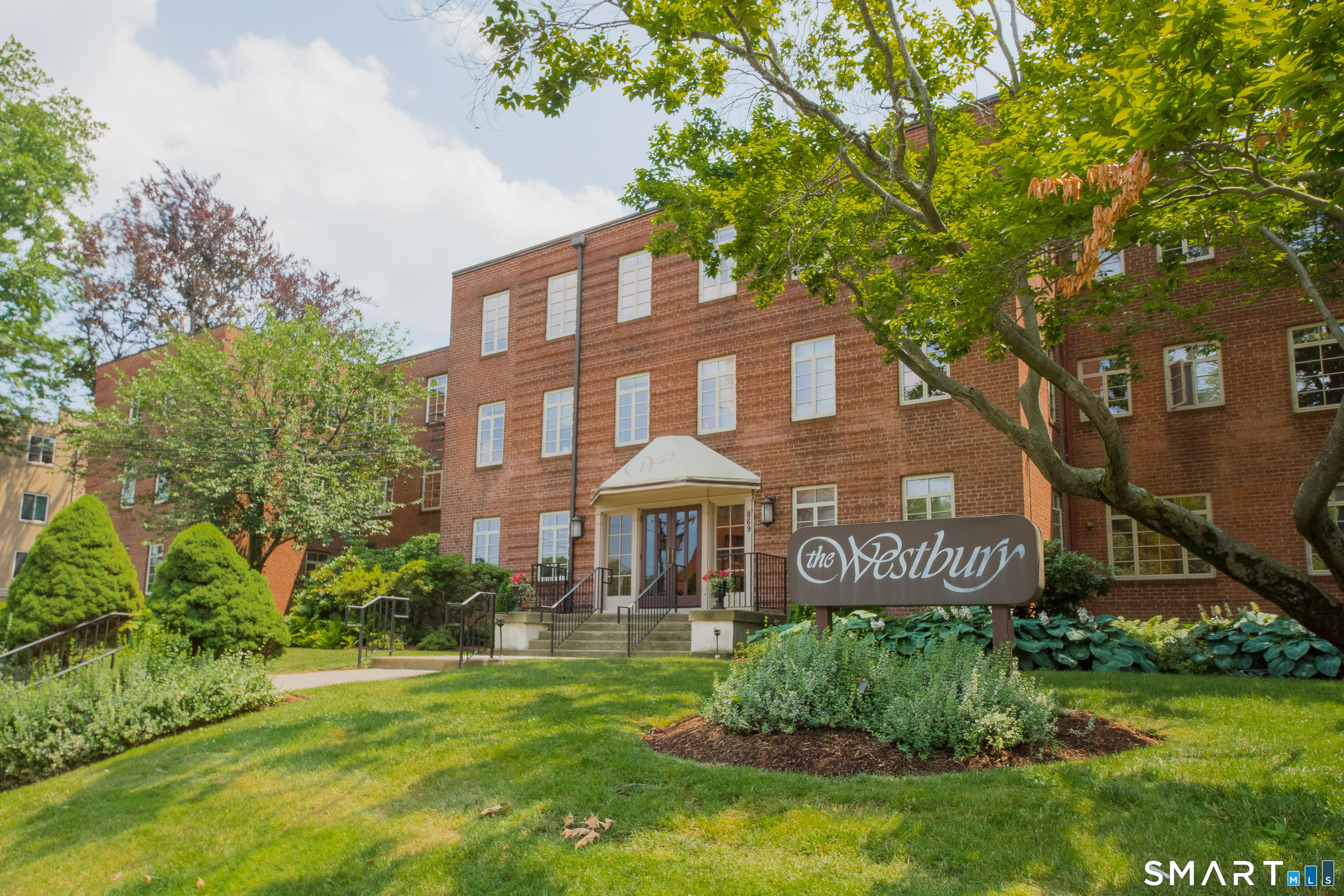 869 Farmington Avenue West Hartford CT 06119