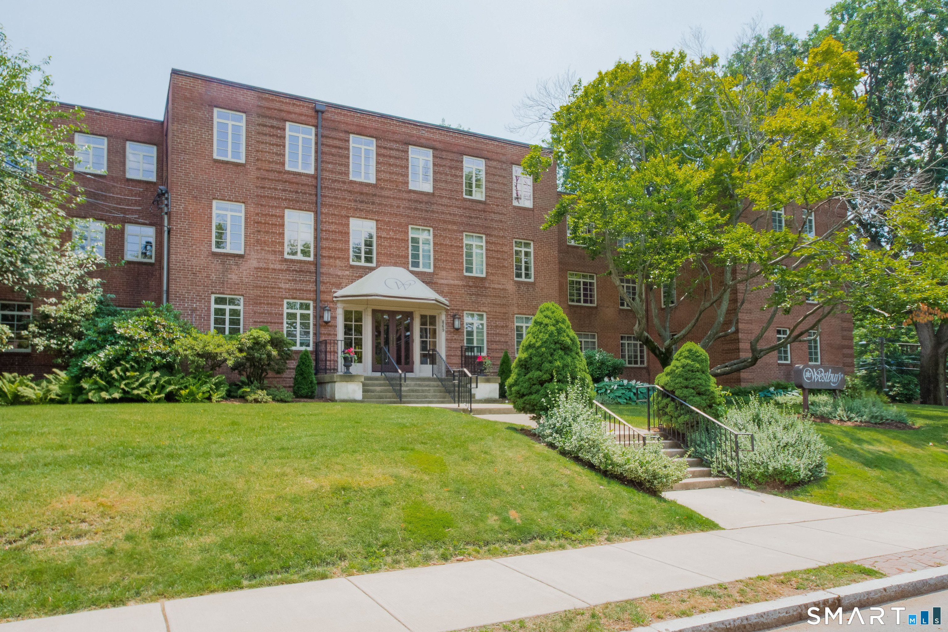 869 Farmington Avenue West Hartford CT 06119