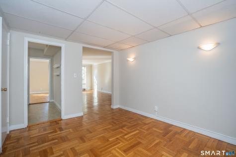 869 Farmington Avenue West Hartford CT 06119
