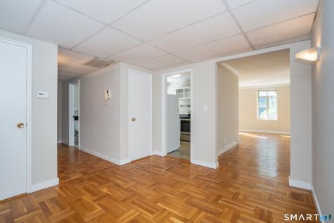 869 Farmington Avenue West Hartford CT 06119