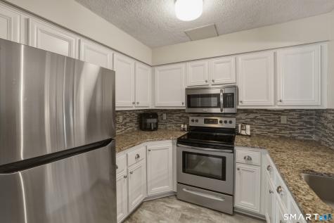 51 Brentwood Drive Wallingford CT 06492